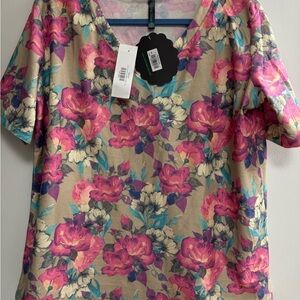 Floral V-Neck Short Sleeve Top